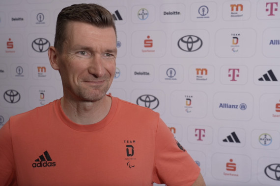Im Interview spricht Para-Radsportler Matthias Schindler u.a. über seine Vorfreude auf die Spiele in Paris und seine Ziele bei den Paralympics.