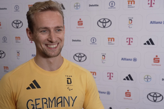 Im Interview spricht der mehrmalige Paralympics-Sieger Johannes Floors u.a. über seine Vorfreude auf die Spiele in Paris und seine Ziele bei den Paralympics.