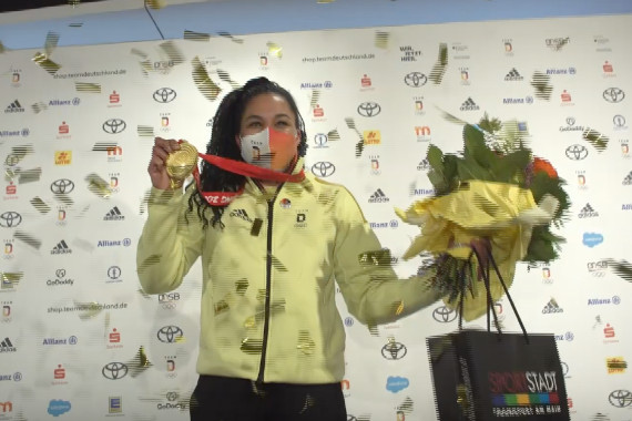 Schnittbilder aus der Welcome Lounge