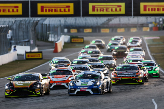 Die ADAC GT4 Germany will auch 2024 wieder mit einem vollen Startfeld begeistern