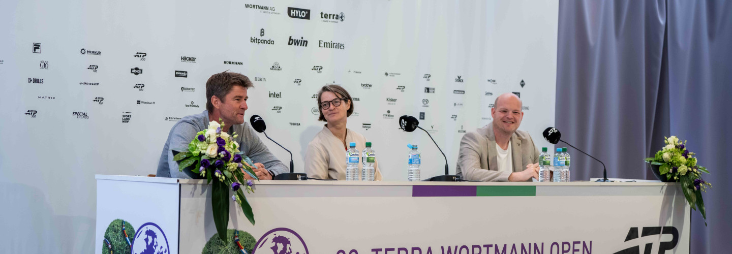 Michael Kohlmann, Veronika Rücker und Sven Wortmann bei der heutigen Pressekonferenz. (v.l.n.r: )