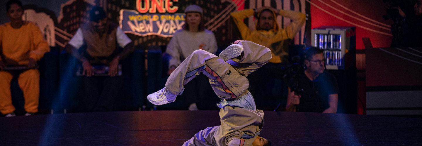 Red Bull BC One World Final in New York City 2022 - B-Girl India und B-Boy Victor siegen