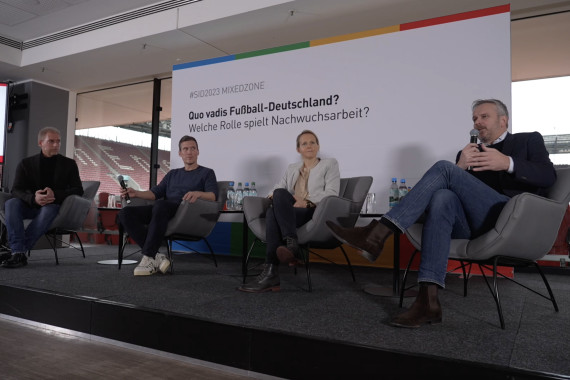 Footage von der #SID2023 MIXEDZONE - DFB-Nachwuchsarbeit