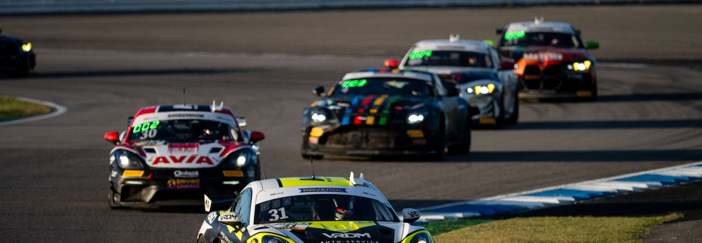 Sieg in Lauf zwei für den Porsche von Berndt/Robinson