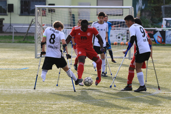 Bundesliga-Auftakt im amputierten-Fußball