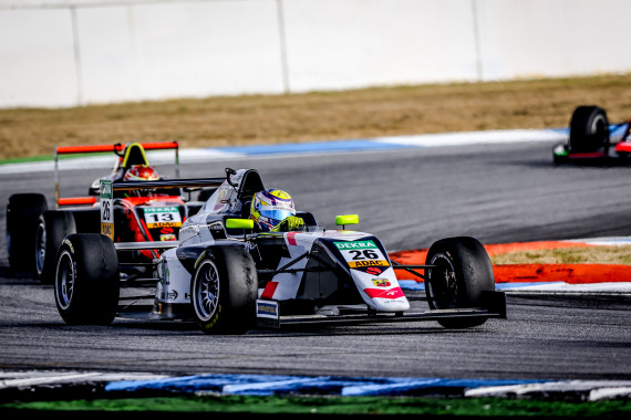 Bernier profitierte von der Strafe gegen Oliver Bearman