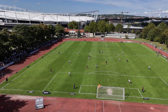 Drohnenbilder des ersten Spieltags beim Porsche Fußball Cup.