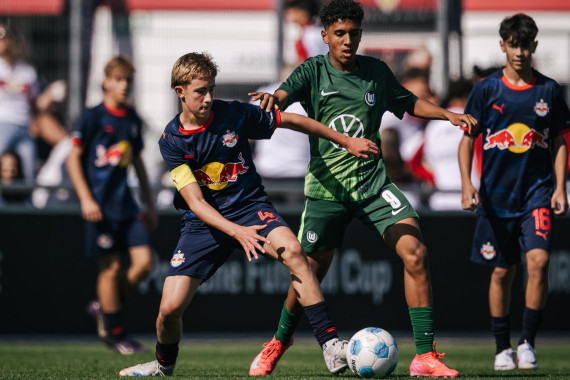 Porsche Fußball Cup 2025: Red Bull Fußball Akademie Salzburg gegen VfL Wolfsburg