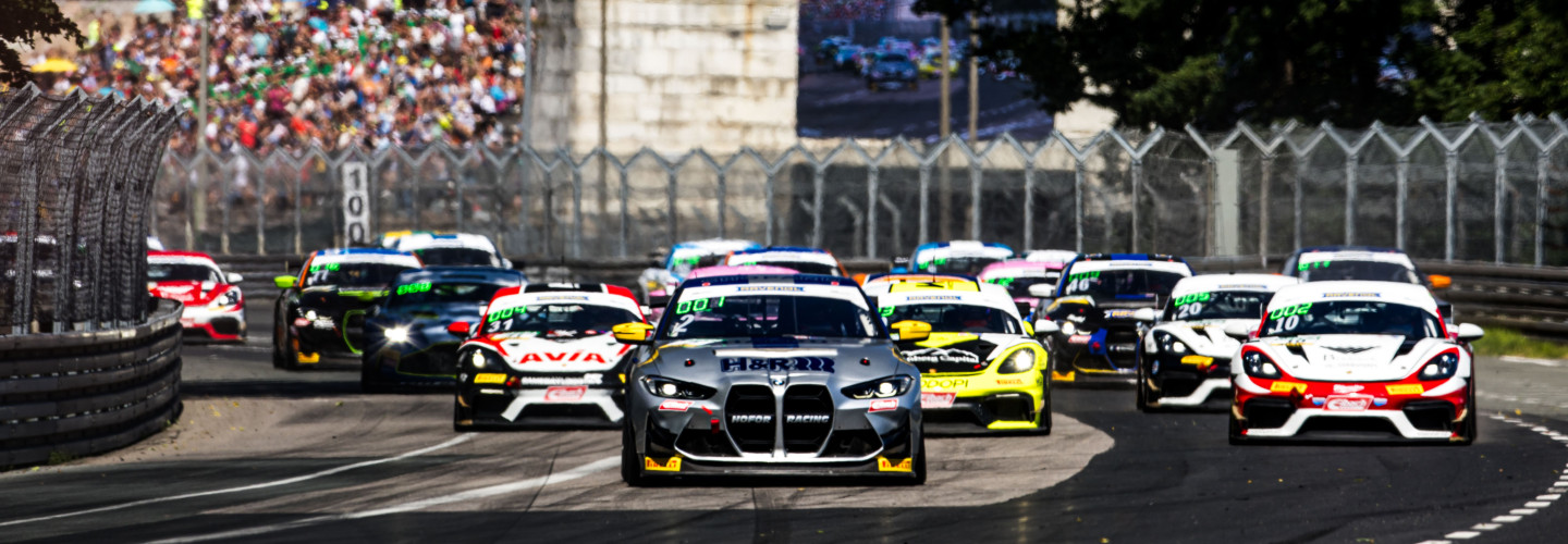 Ganz vorne- Der BMW M4 GT4 von Schrey_Piana