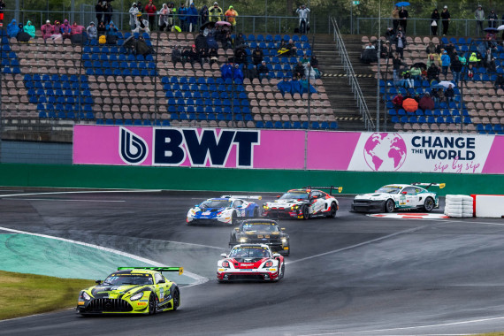 Jannes Fittje ging nach dem Re-Start zunächst in Führung