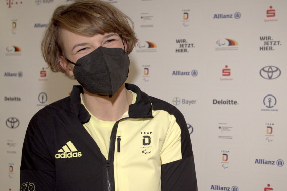 Interview mit Fahnenträgerin Anna-Lena Forster