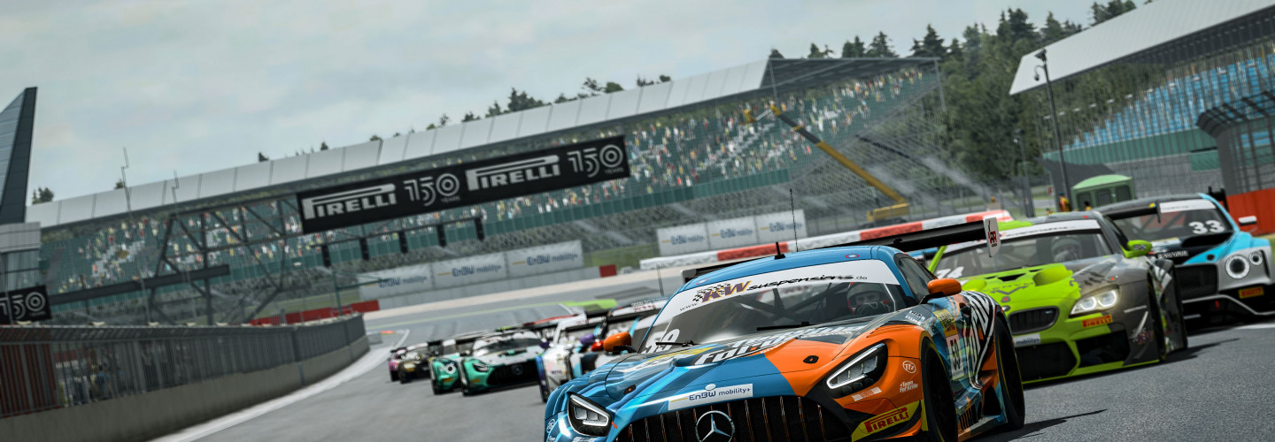 Die ADAC GT Masters eSports Championship startete in Silverstone