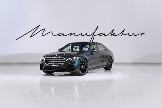 Mercedes-Benz ehrt Golf-Ikone Bernhard Langer mit individualisierter S-Klasse