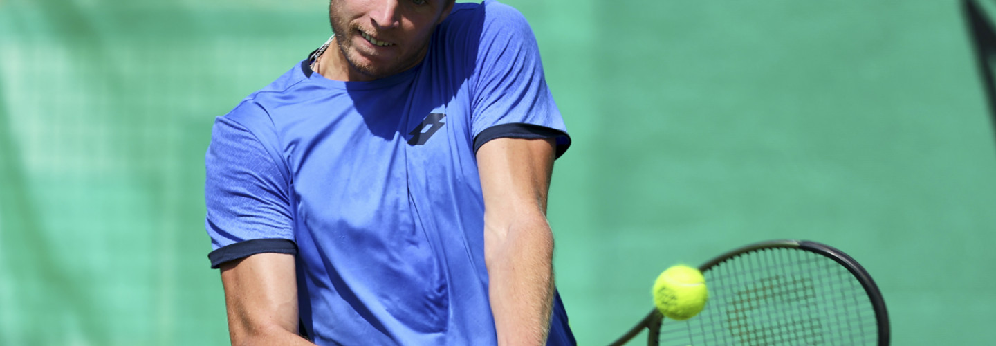 Lokalmatador Louis Wessels gelang am 1. Qualifikationstag im 3. Anlauf endlich der 1. Sieg in Halle