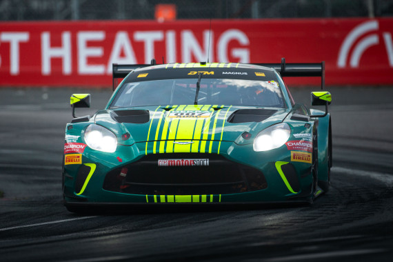 Gilles Magnus platzierte seinen Aston Martin Vantage GT3 auf Rang zwei