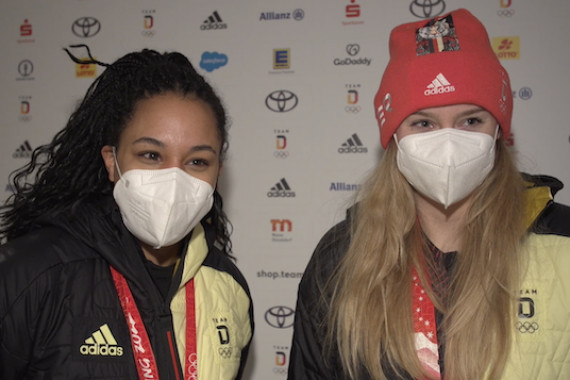 Im Interview sprechen Laura Nolte und Deborah Levi über ihren Olympiasieg.