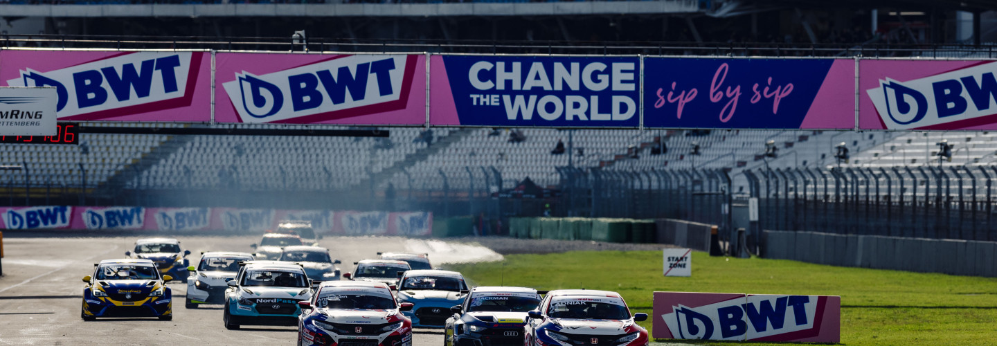 Die ADAC TCR Germany startet auf dem Hockenheimring in die achte Saison der Serie