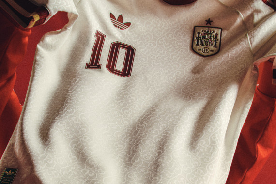 Foto vom neuen Spanien-Auswärtstrikot