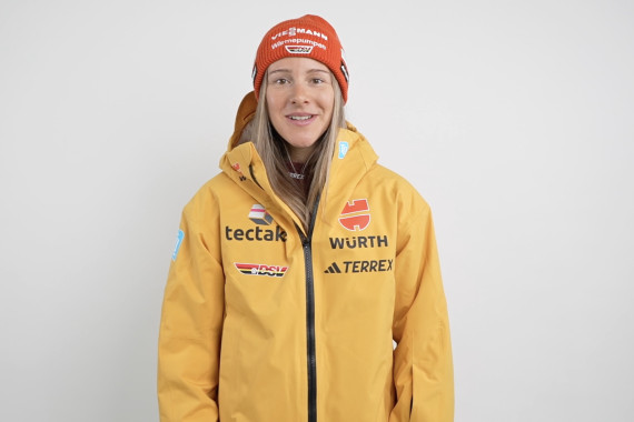 Im Interview spricht Biathletin Sophia Schneider u.a. über zurückliegende Biathlons auf Schalke sowie deren Besonderheiten.