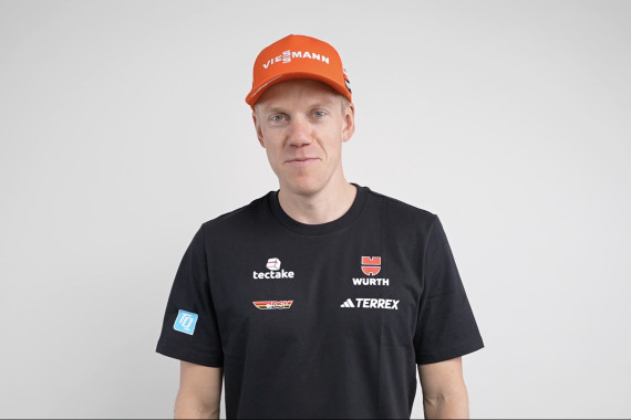 Im Interview spricht Biathlet Roman Rees u.a. über seine Wettkampf-Rituale und die Besonderheiten des Biathlons auf Schalke.