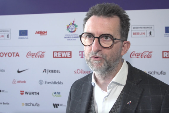 Im Interview spricht Reinhold Jost, Innenminister Saarland, u. a. über das Host Town Program und die Bedeutung dessen für das Saarland.