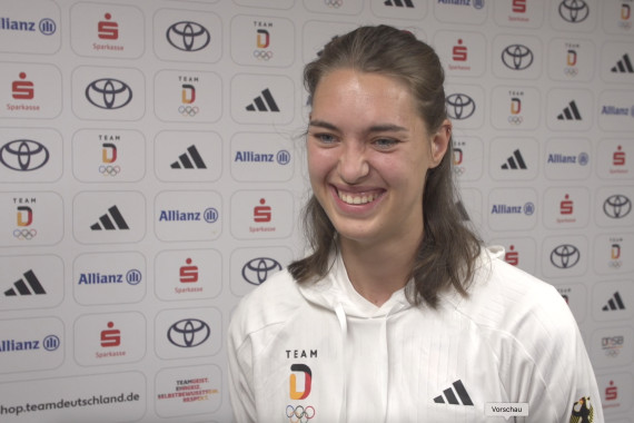 Bei den European Games 2023 haben die deutschen Beachhandballerinnen Bronze gewonnen. Im Interview spricht Isabel Kattner stellvertretend für das Team u.a. über deren Medaillen-Erfolg.
