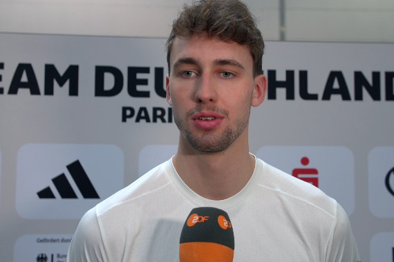 Im Interview spricht Basketball-Nationalspieler und Weltmeister Franz Wagner u.a. über seine Einschätzung gegenüber der US-Amerikanischen Nationalmannschaft und über seine Erwartungen an das Olympische Turnier.