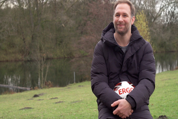 Exklusives Interview mit dem ehemaligen Bundesligaprofi Florian Kringe vor dem Pokal-Achtelfinale zwischen seinen beiden alten Klubs, St. Pauli und Borussia Dortmund.