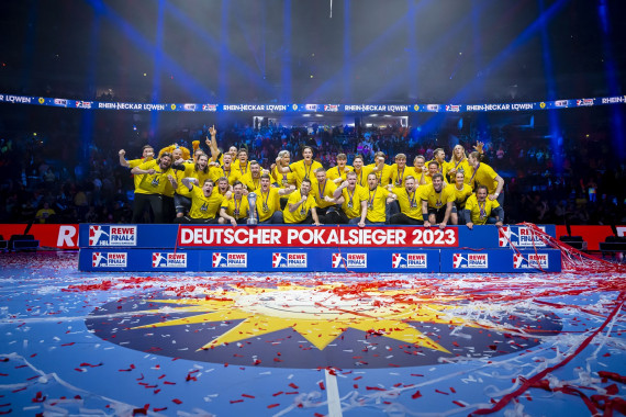 Die Rhein-Neckar Löwen gewannen die Premiere in Köln.