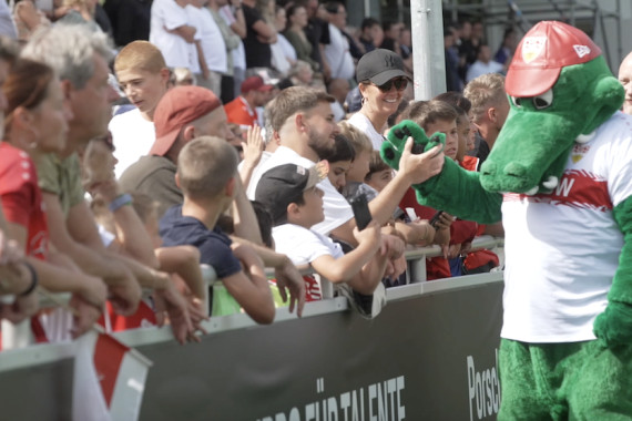 Footage rund um den Finaltag des Porsche Fußball Cup
