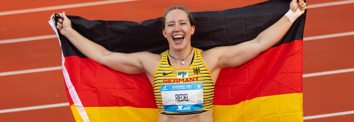 Kugelstoßerin Lea Riedel (Uni Stuttgart)