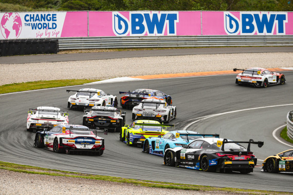 Am Sonntag starten die Piloten des ADAC GT Masters in den 250. Meisterschaftslauf